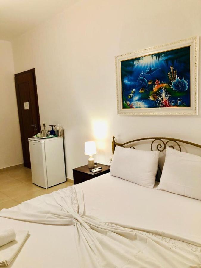 Artur Apartments Himarë Extérieur photo