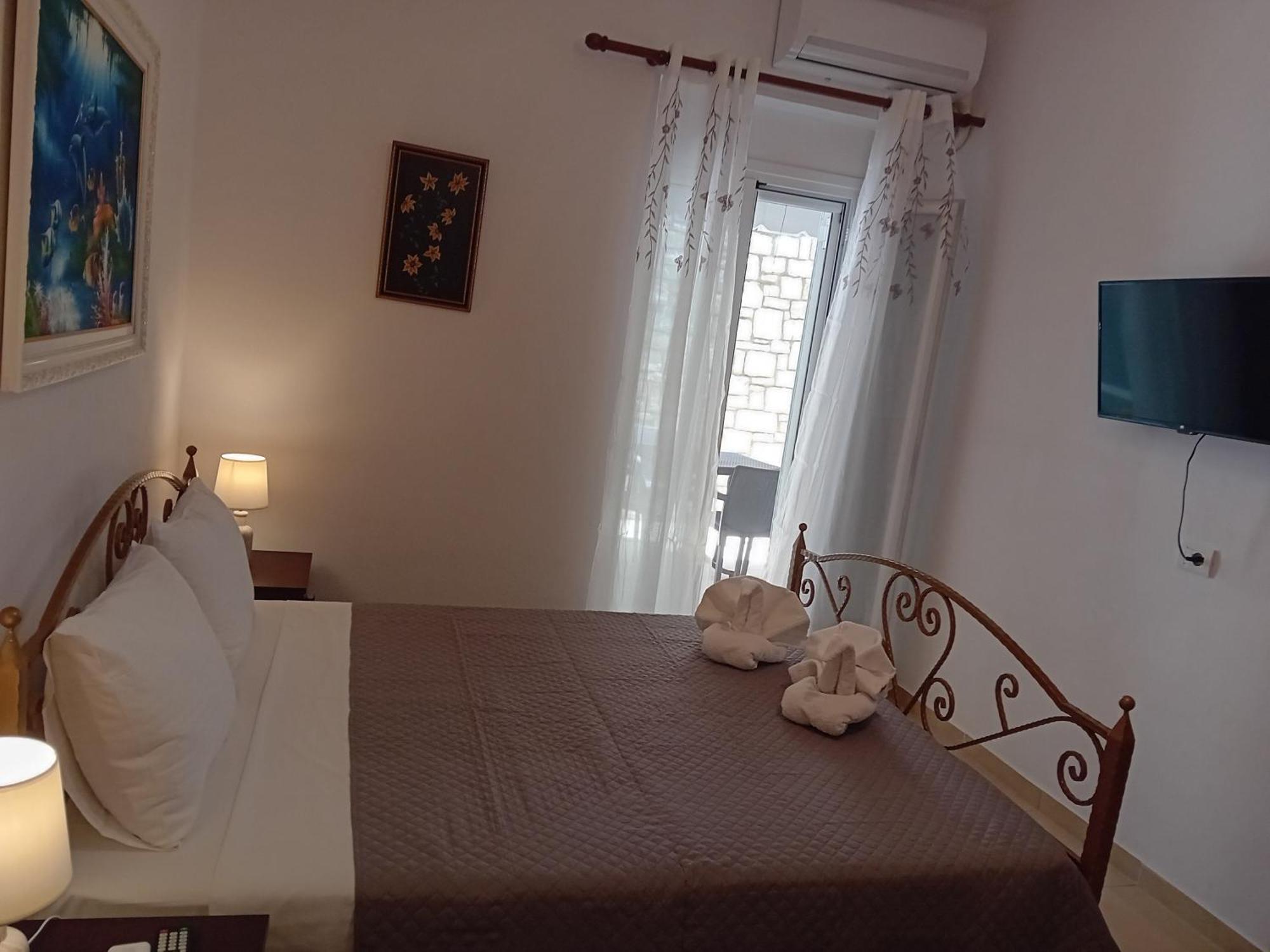 Artur Apartments Himarë Chambre photo