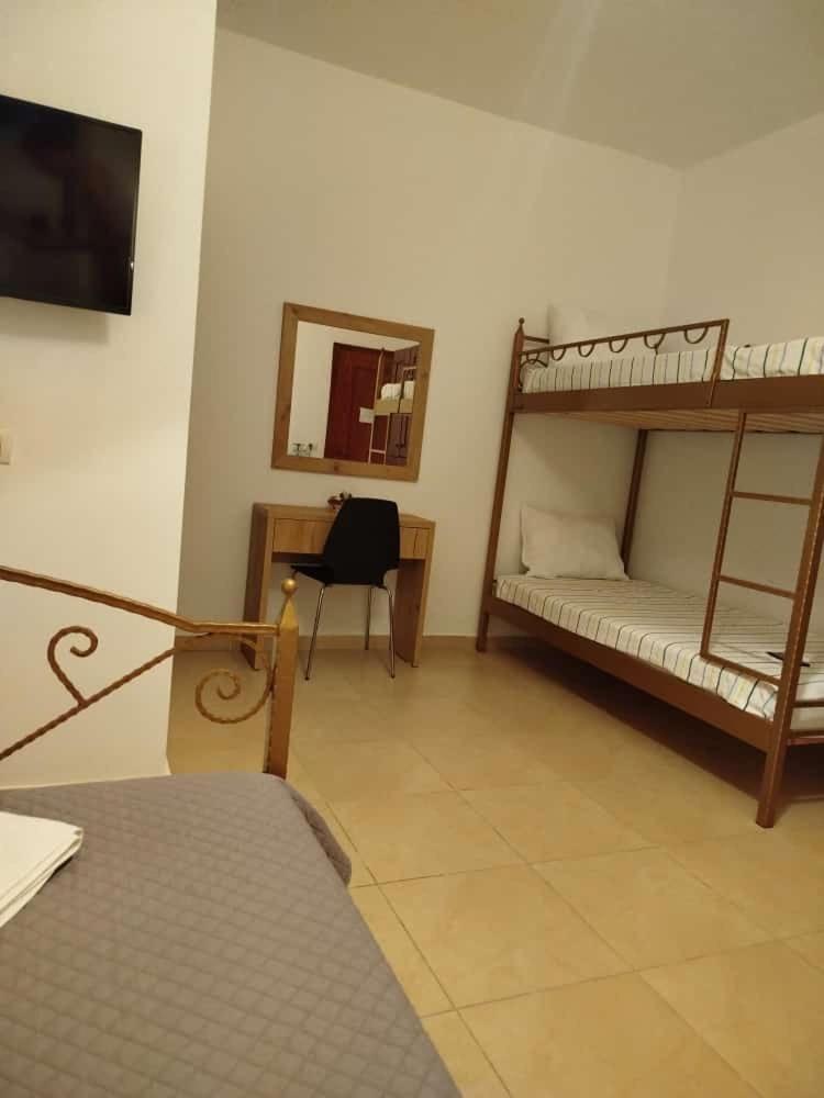 Artur Apartments Himarë Chambre photo