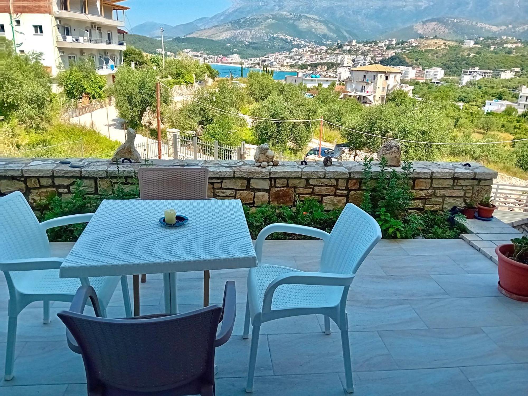 Artur Apartments Himarë Extérieur photo