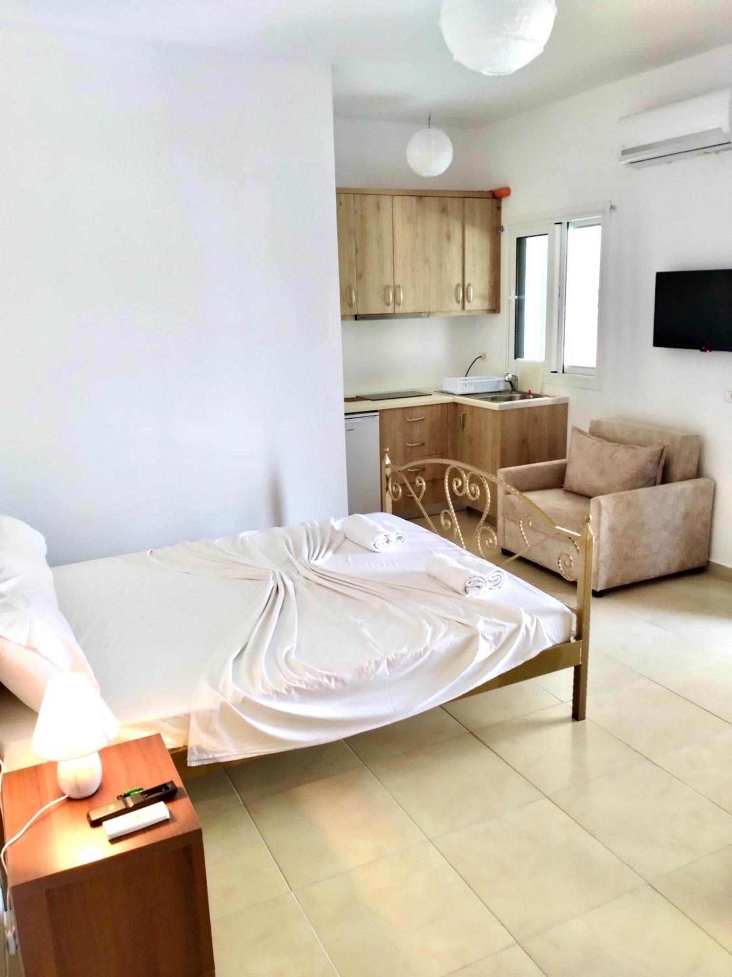 Artur Apartments Himarë Extérieur photo
